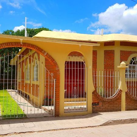 Casa Cerca De La Media Luna Villa Río Verde Exteriör bild